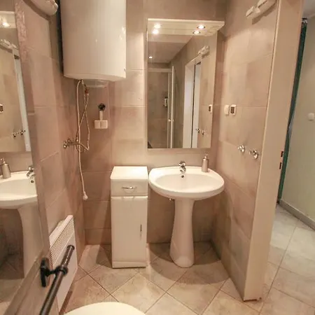 Copy & Paste Apartment
